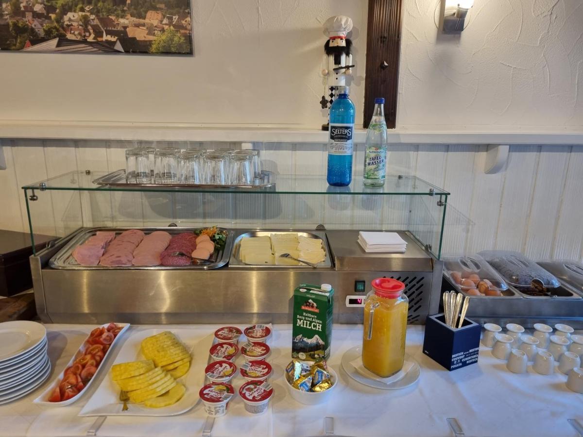Bauer'S Pension-Restaurant-Catering Grosshabersdorf Buitenkant foto