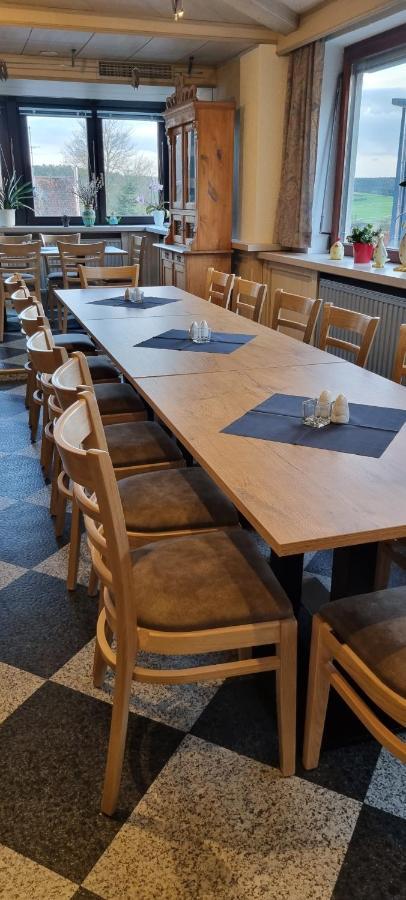 Bauer'S Pension-Restaurant-Catering Grosshabersdorf Buitenkant foto