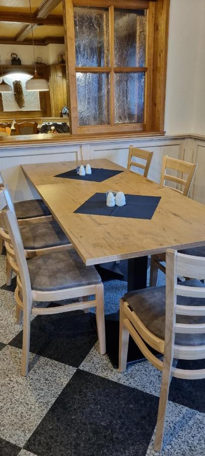 Bauer'S Pension-Restaurant-Catering Grosshabersdorf Buitenkant foto